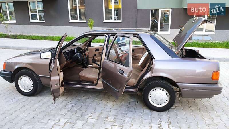 Седан Ford Sierra 1987 в Черновцах