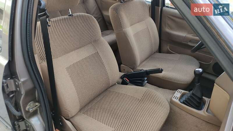 Седан Ford Sierra 1987 в Черновцах