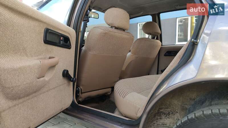 Седан Ford Sierra 1987 в Черновцах