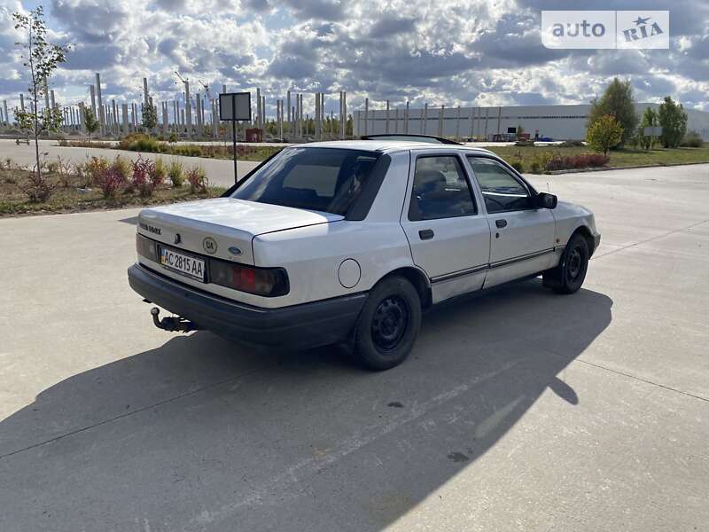 Седан Ford Sierra 1989 в Коростені