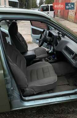 Лифтбек Ford Sierra 1986 в Пирятине