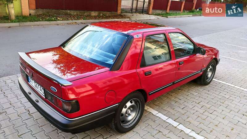 Седан Ford Sierra 1991 в Чернівцях