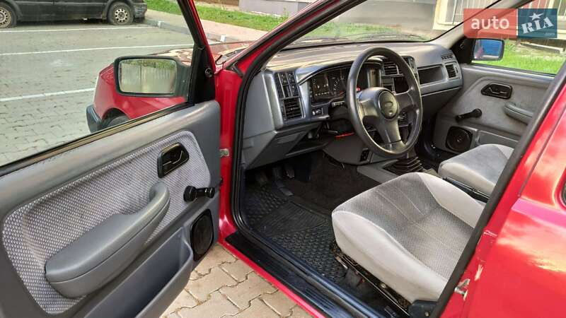 Седан Ford Sierra 1991 в Чернівцях