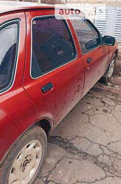 Лифтбек Ford Sierra 1986 в Кривом Роге