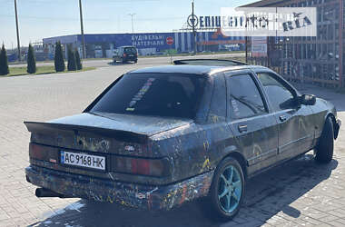 Седан Ford Sierra 1991 в Нововолынске