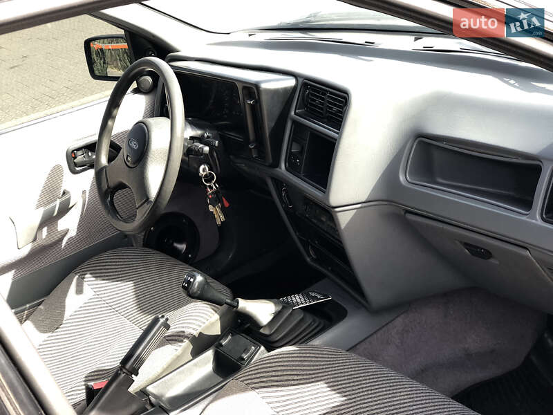 Седан Ford Sierra 1988 в Полтаве