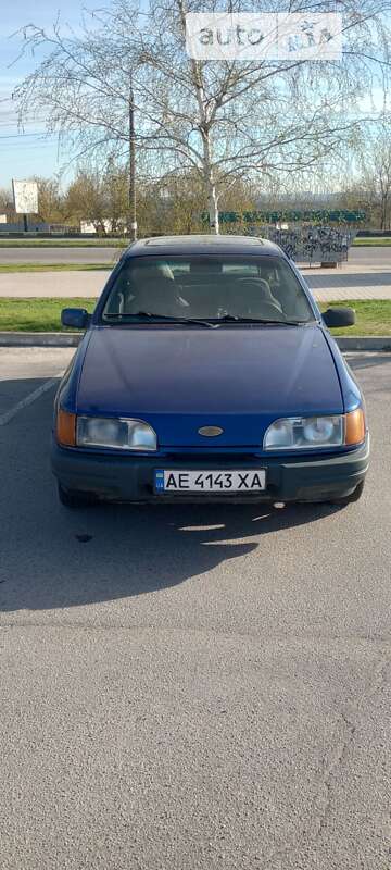 Ліфтбек Ford Sierra 1987 в Запоріжжі