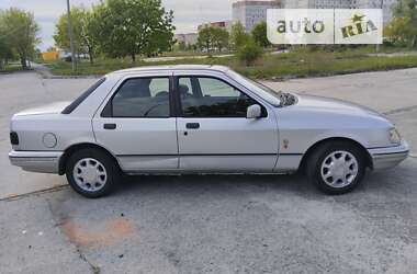 Седан Ford Sierra 1992 в Нетешине