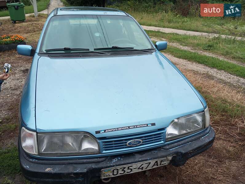Седан Ford Sierra 1992 в Волочиске