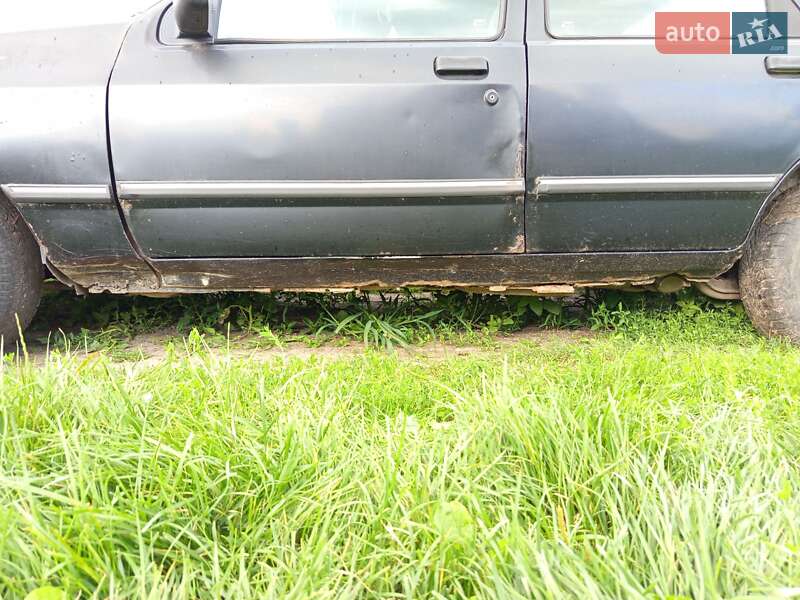 Седан Ford Sierra 1988 в Дубно фото 5 Седан Ford Sierra 1988 в Дубно