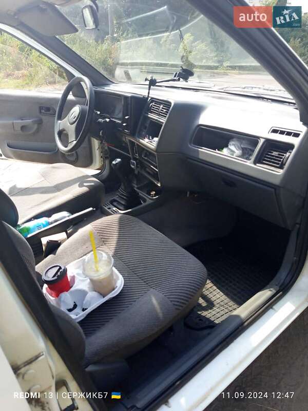 Седан Ford Sierra 1987 в Бурині фото 8 Седан Ford Sierra 1987 в Бурині