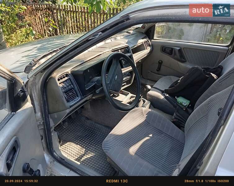 Лифтбек Ford Sierra 1984 в Жмеринке фото 10 Лифтбек Ford Sierra 1984 в Жмеринке