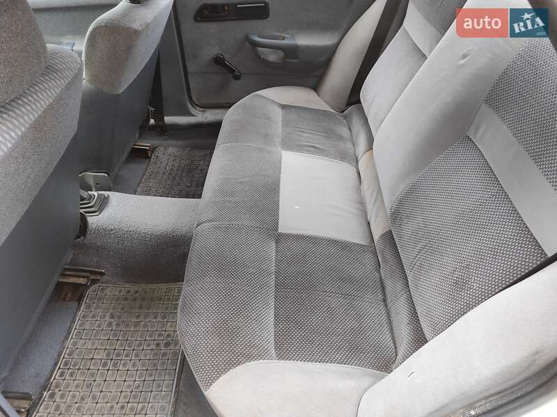 Седан Ford Sierra 1988 в Черновцах