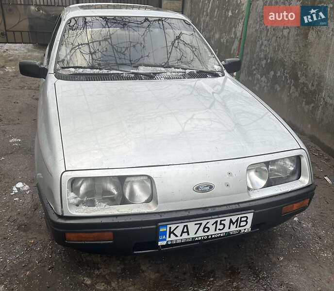 Лифтбек Ford Sierra 1986 в Киеве