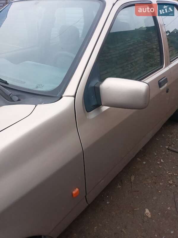 Лифтбек Ford Sierra 1989 в Николаеве фото 5 Лифтбек Ford Sierra 1989 в Николаеве