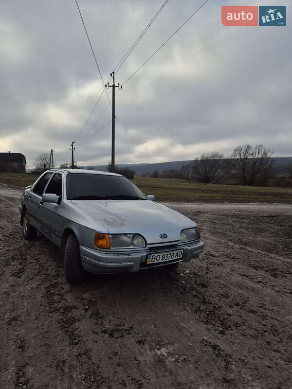 Седан Ford Sierra 1988 в Бережанах