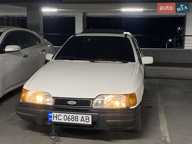 Седан Ford Sierra 1988 в Львові