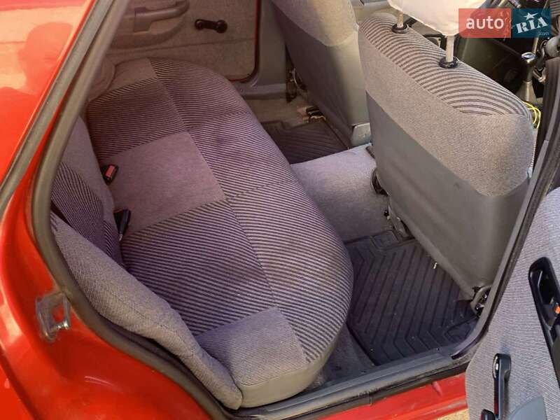 Седан Ford Sierra 1988 в Ровно
