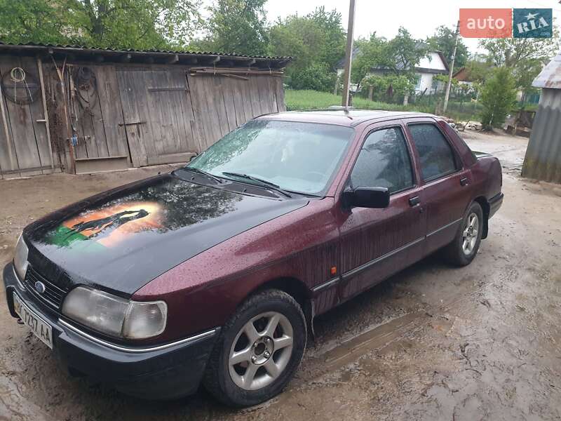 Седан Ford Sierra 1990 в Дубно