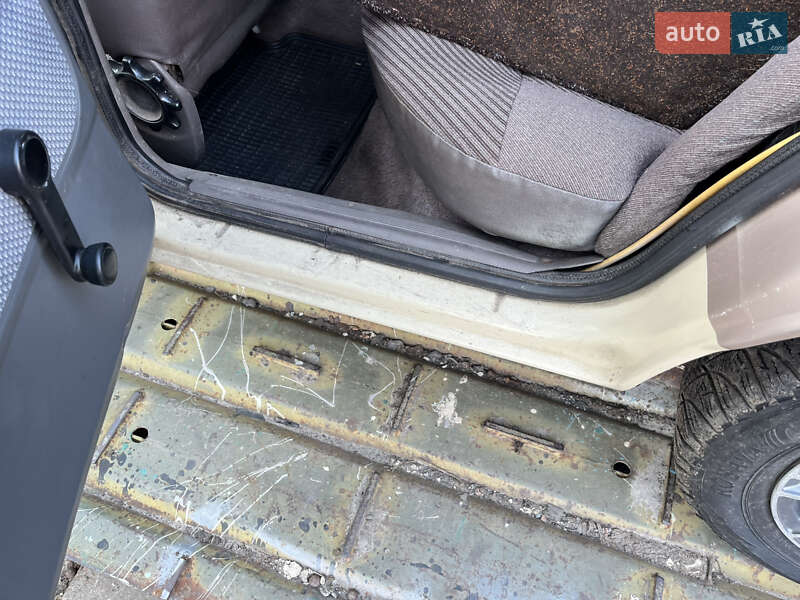 Седан Ford Sierra 1987 в Нежине фото 12 Седан Ford Sierra 1987 в Нежине