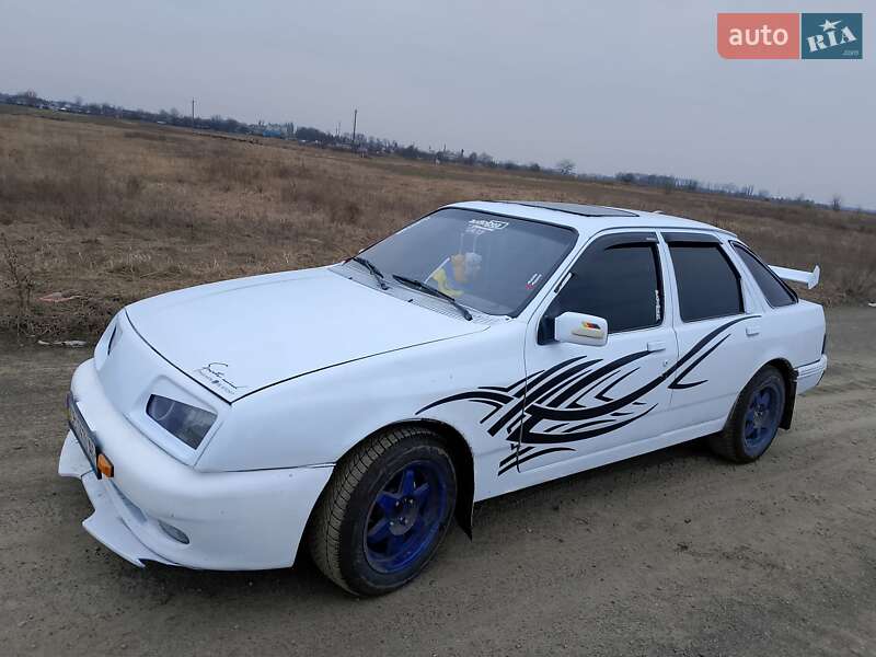 Лифтбек Ford Sierra 1985 в Радомышле