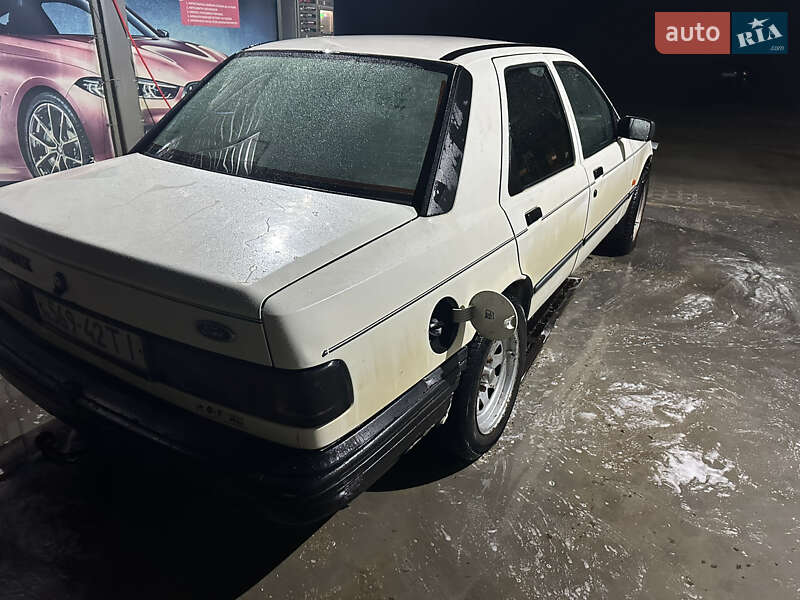 Седан Ford Sierra 1990 в Турке