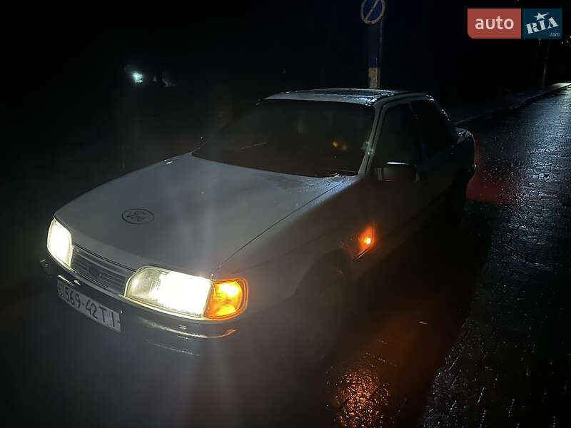 Седан Ford Sierra 1990 в Турке