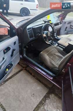 Седан Ford Sierra 1989 в Сторожинце