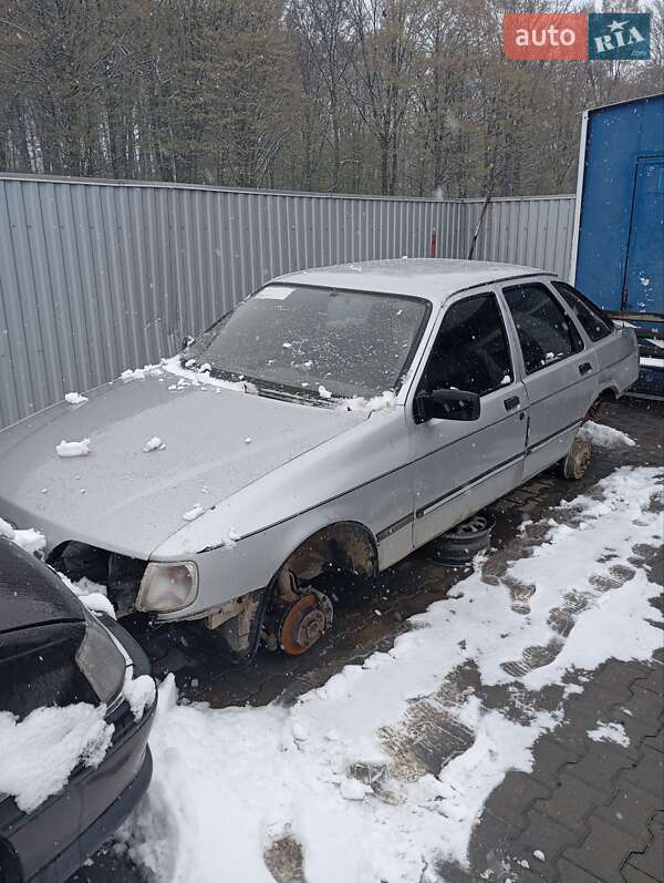 Седан Ford Sierra 1989 в Сторожинце