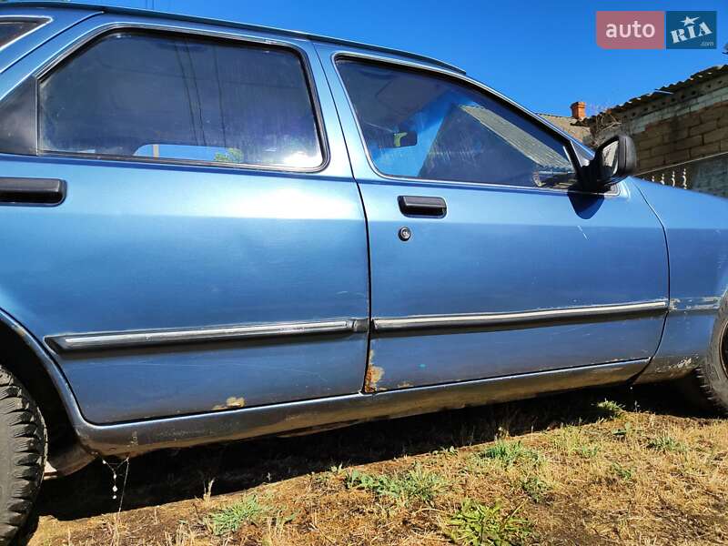 Лифтбек Ford Sierra 1984 в Днепре
