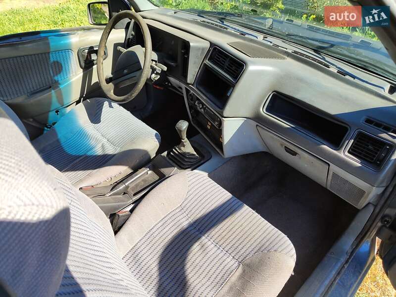 Лифтбек Ford Sierra 1984 в Днепре