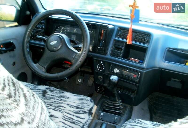 Лифтбек Ford Sierra 1987 в Николаеве фото 4 Лифтбек Ford Sierra 1987 в Николаеве