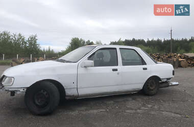 Седан Ford Sierra 1988 в Бородянке