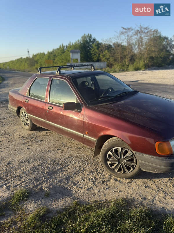 Седан Ford Sierra 1988 в Радивилове