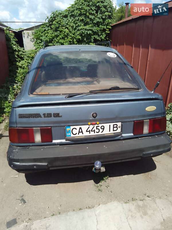 Лифтбек Ford Sierra 1986 в Черкассах