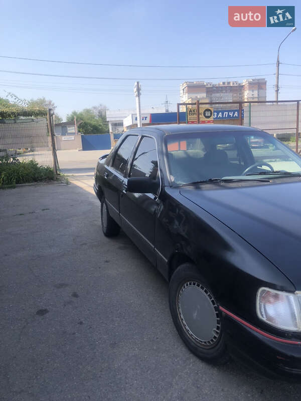 Седан Ford Sierra 1987 в Запоріжжі