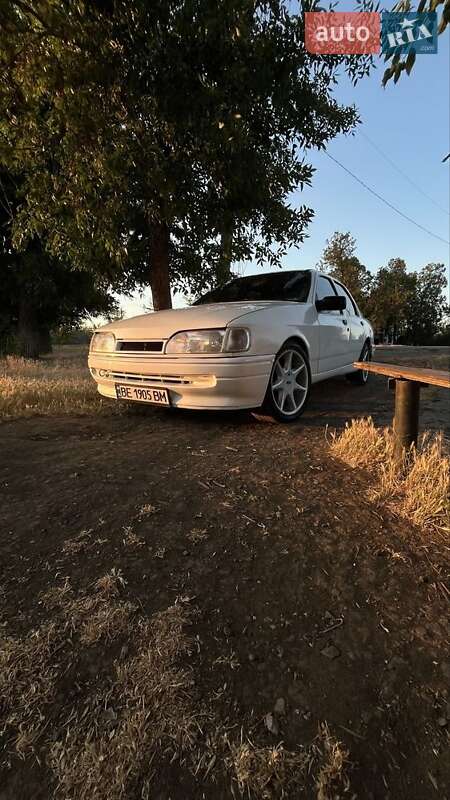 Седан Ford Sierra 1988 в Николаеве