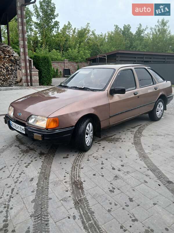 Лифтбек Ford Sierra 1987 в Лановцах