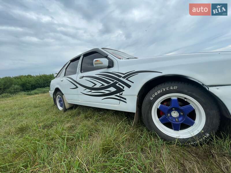 Лифтбек Ford Sierra 1985 в Радомышле