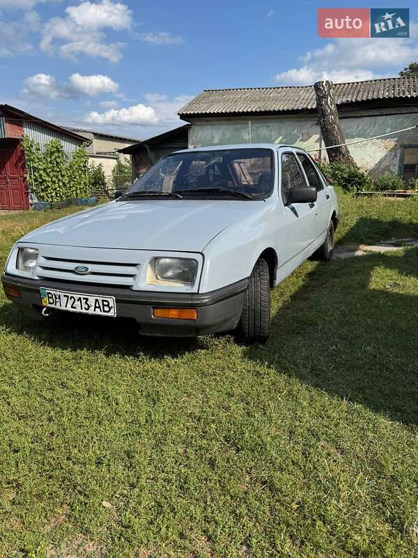 Лифтбек Ford Sierra 1985 в Глухове