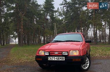 Купе Ford Sierra 1982 в Гребінці