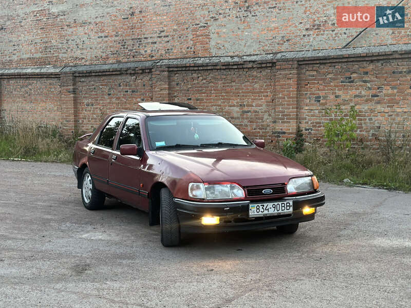 Седан Ford Sierra 1988 в Коростене