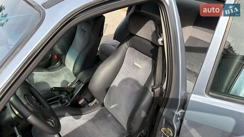 Седан Ford Sierra 1989 в Черкассах фото 28 Седан Ford Sierra 1989 в Черкассах