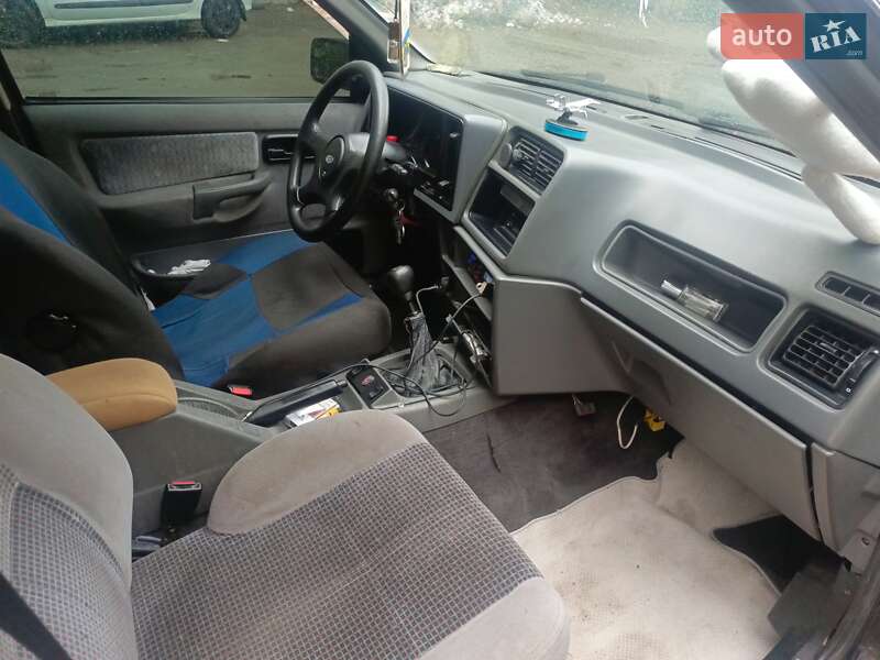 Седан Ford Sierra 1990 в Киеве