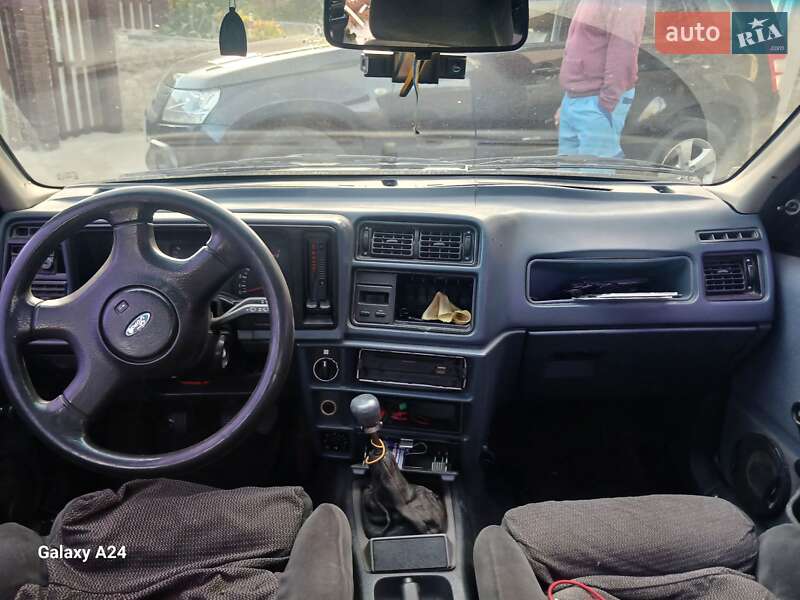 Седан Ford Sierra 1990 в Тернополе