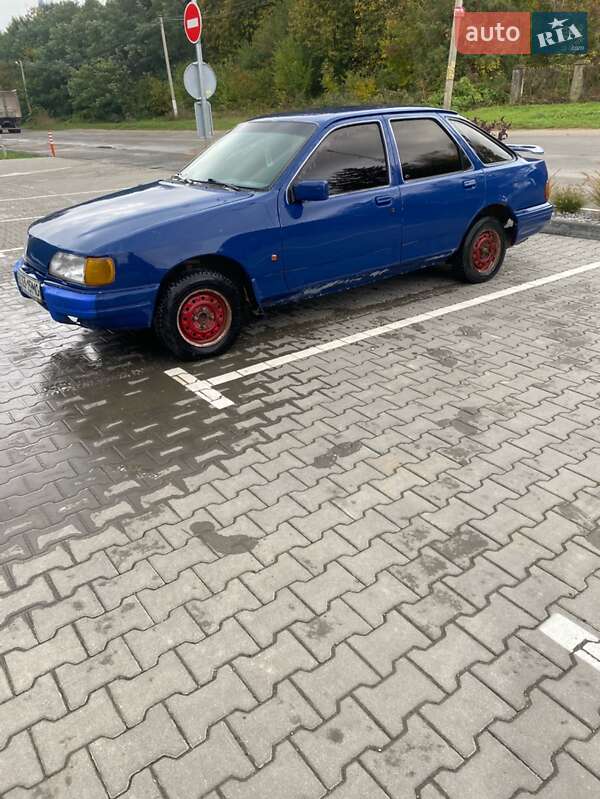 Лифтбек Ford Sierra 1989 в Виньковцах