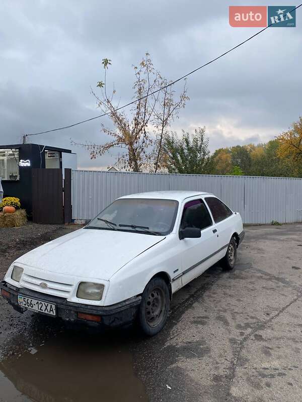 Купе Ford Sierra 1984 в Чугуєві