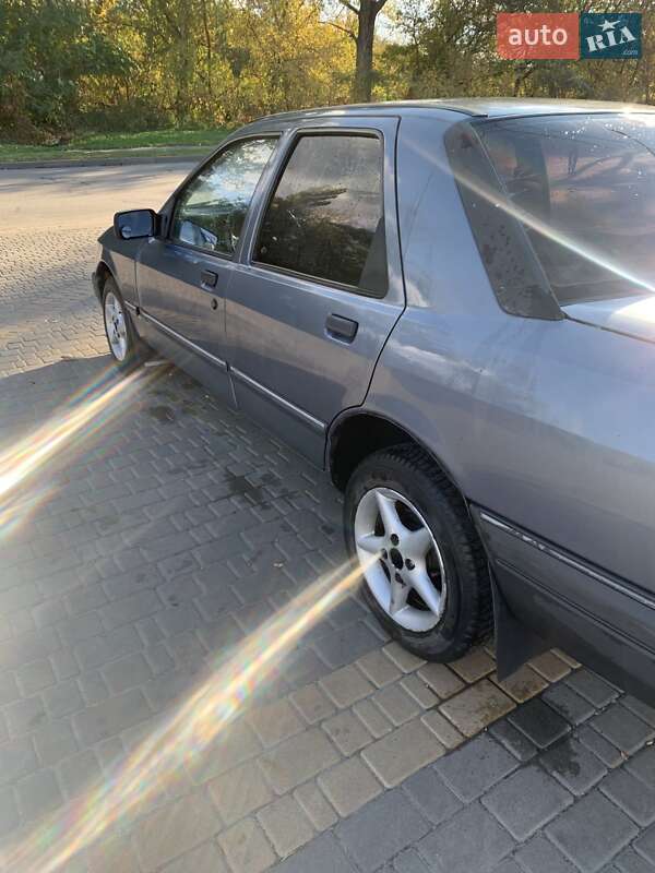 Седан Ford Sierra 1987 в Никополе