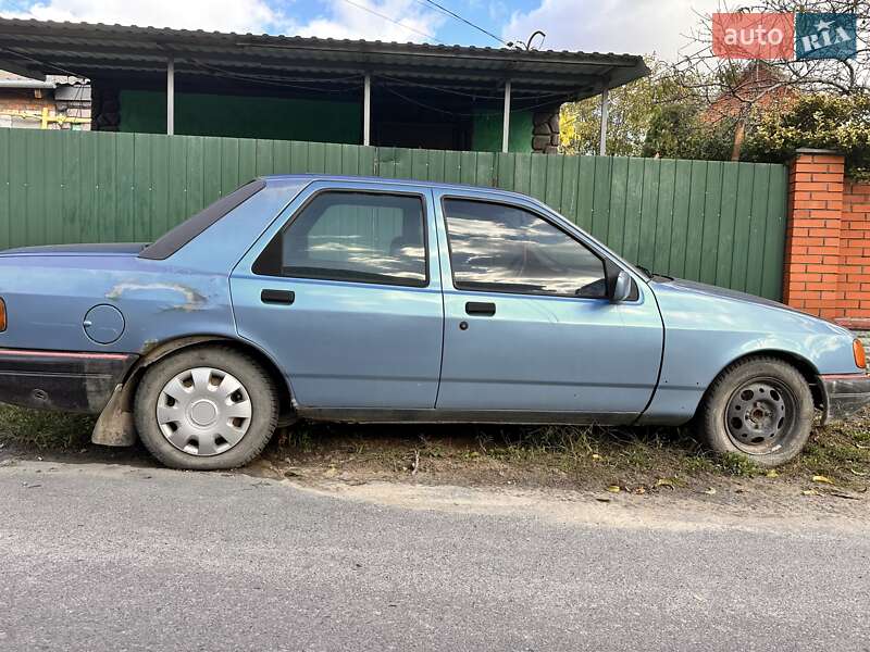 Седан Ford Sierra 1988 в Гайсине
