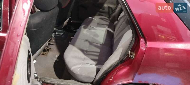 Седан Ford Sierra 1987 в Кривому Розі